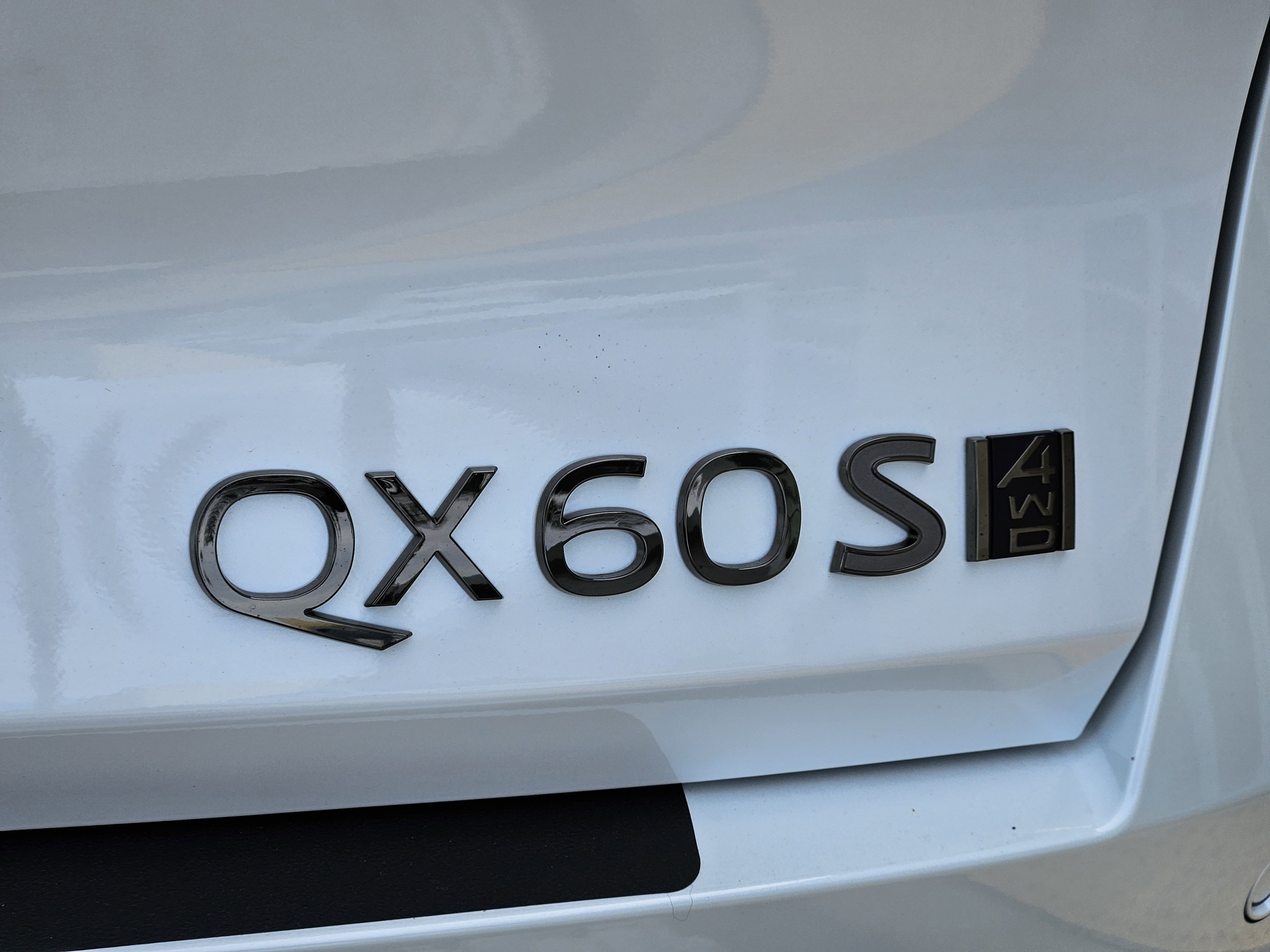 New 2026 INFINITI QX60 Luxe w/ Dark Cargo Package image 10