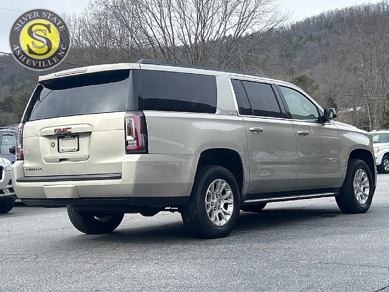 Used 2017 GMC Yukon XL SLT image 6