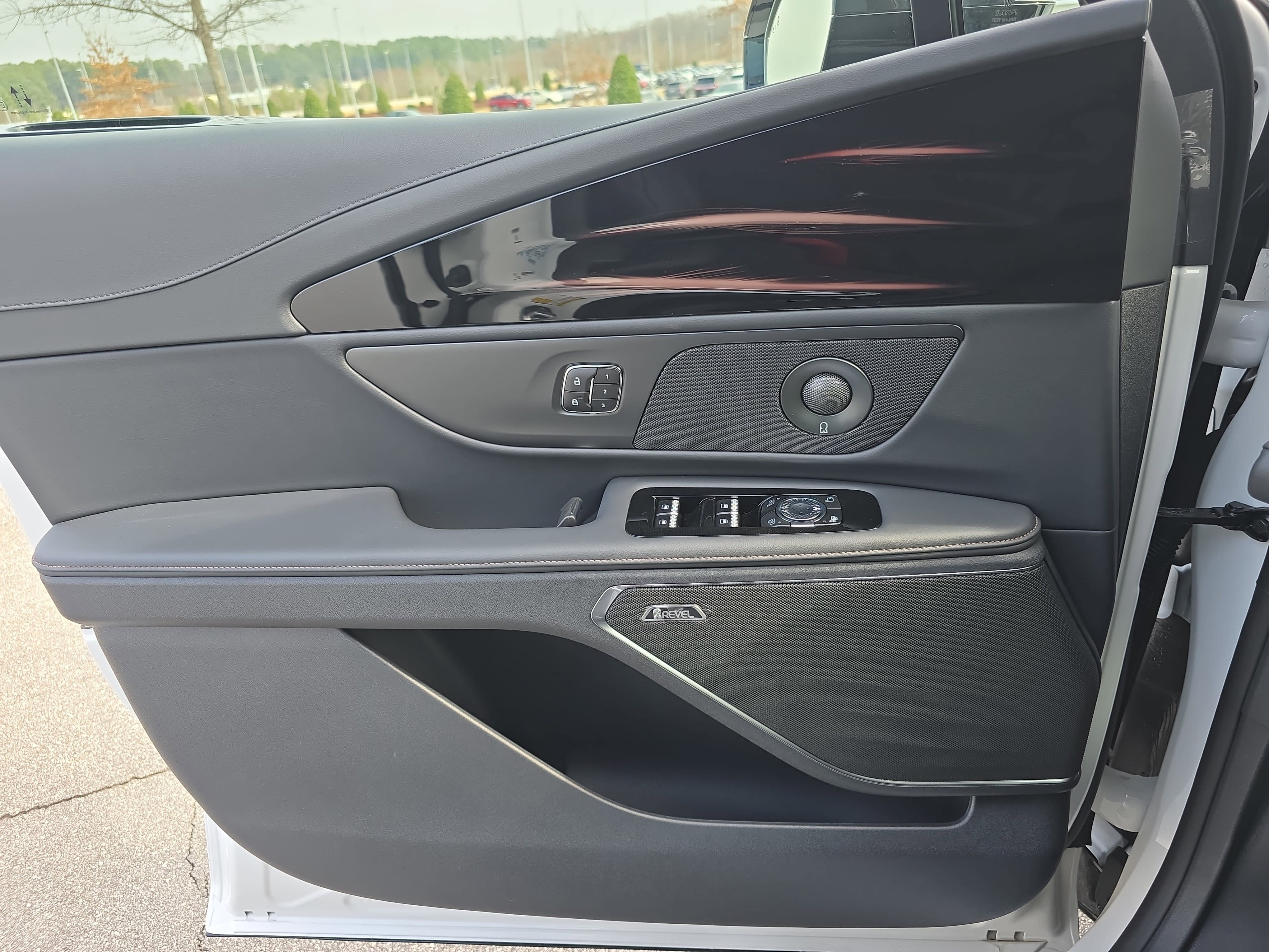 New 2026 Lincoln Nautilus Reserve w/ Jet Appearance Package AWD/4WD image 26
