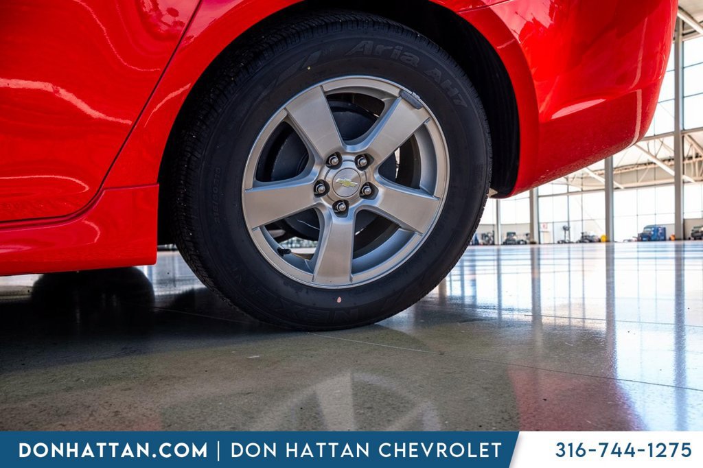 Used 2014 Chevrolet Cruze LT w/ All-Star Edition FWD image 35