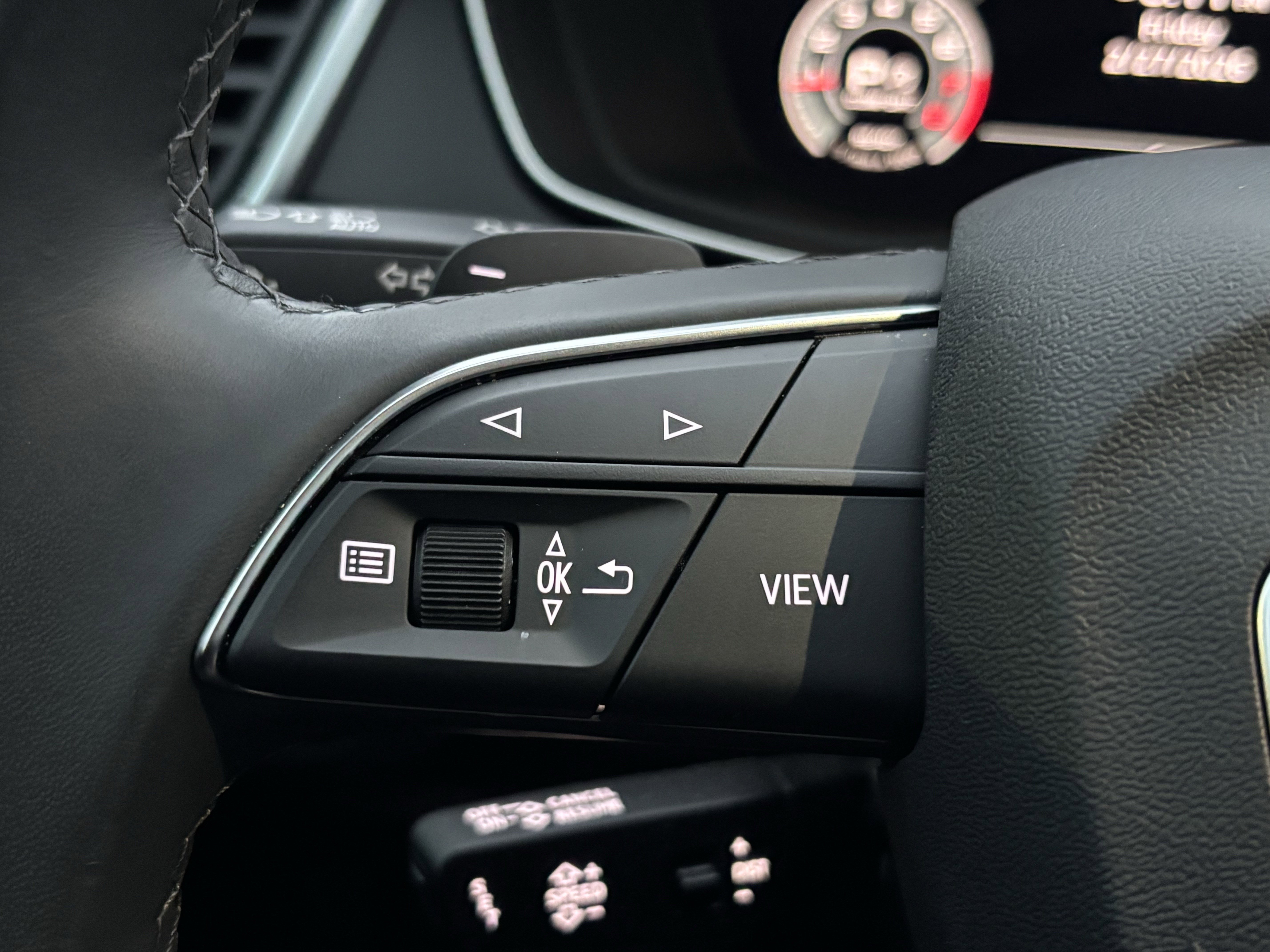 Used 2023 Audi Q5 2.0T Prestige w/ Prestige Package image 19