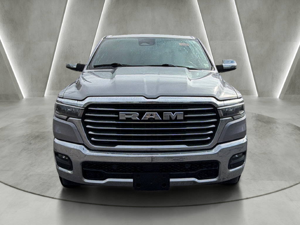 Used 2025 RAM 1500 Laramie AWD/4WD image 8