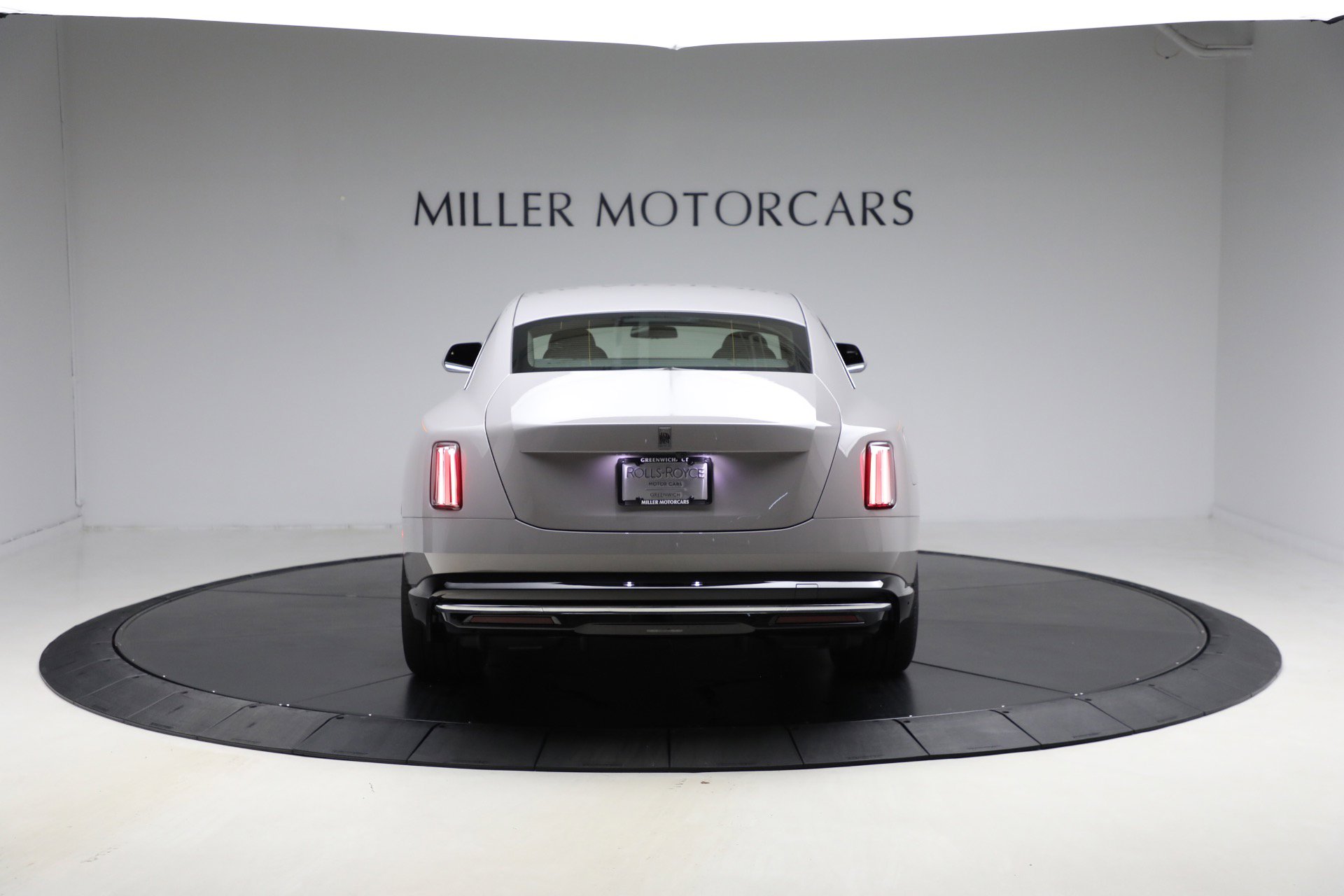 New 2026 Rolls-Royce Spectre image 9