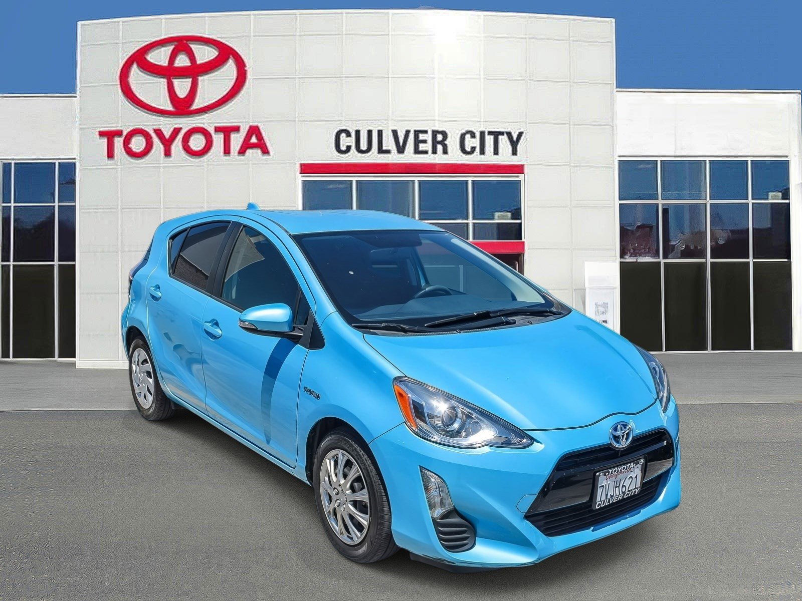 Used 2016 Toyota Prius C Two FWD image 1