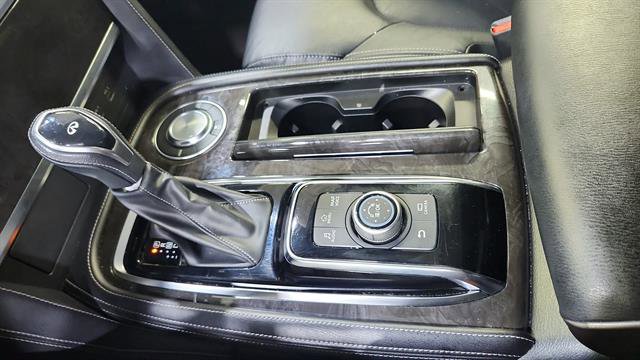 Used 2024 INFINITI QX80 Luxe RWD image 17