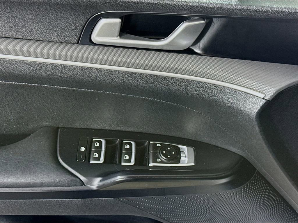 Used 2022 Kia K5 LXS image 21