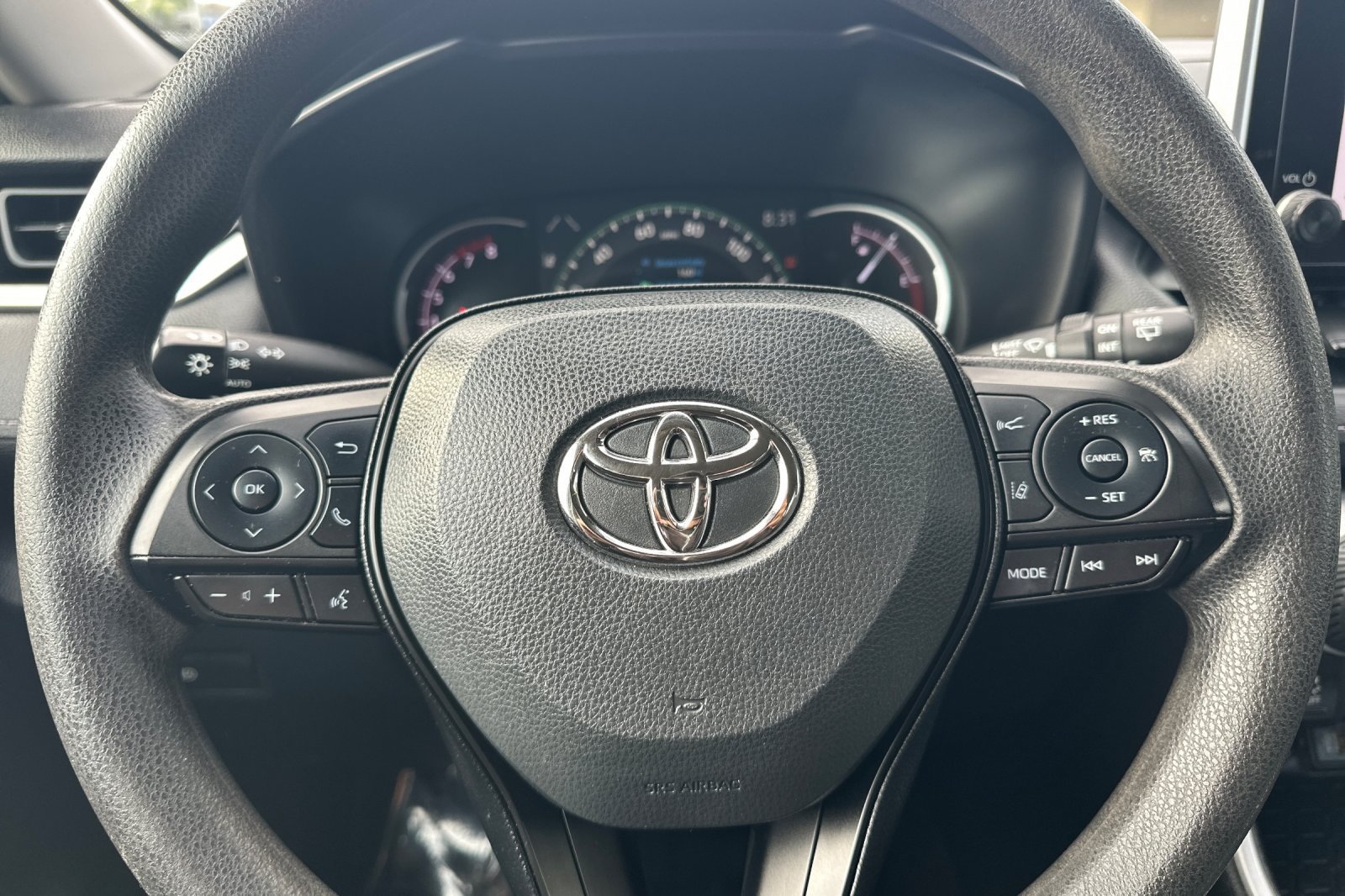 Used 2023 Toyota RAV4 XLE FWD image 22
