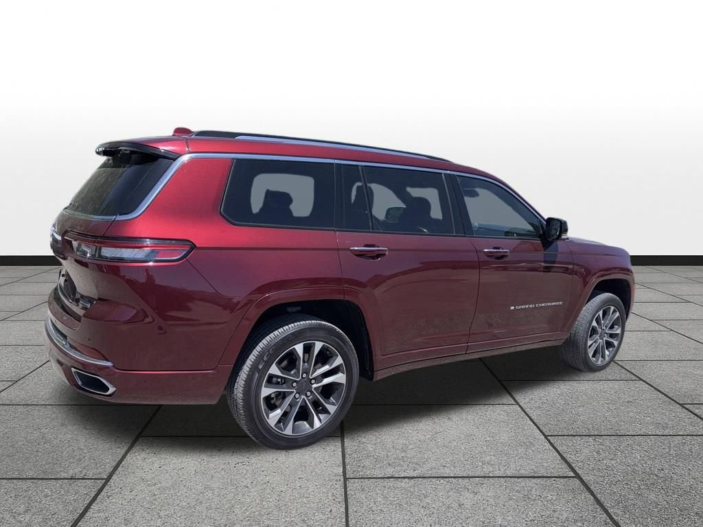 Used 2023 Jeep Grand Cherokee L Overland w/ Luxury Tech Group IV AWD/4WD image 5