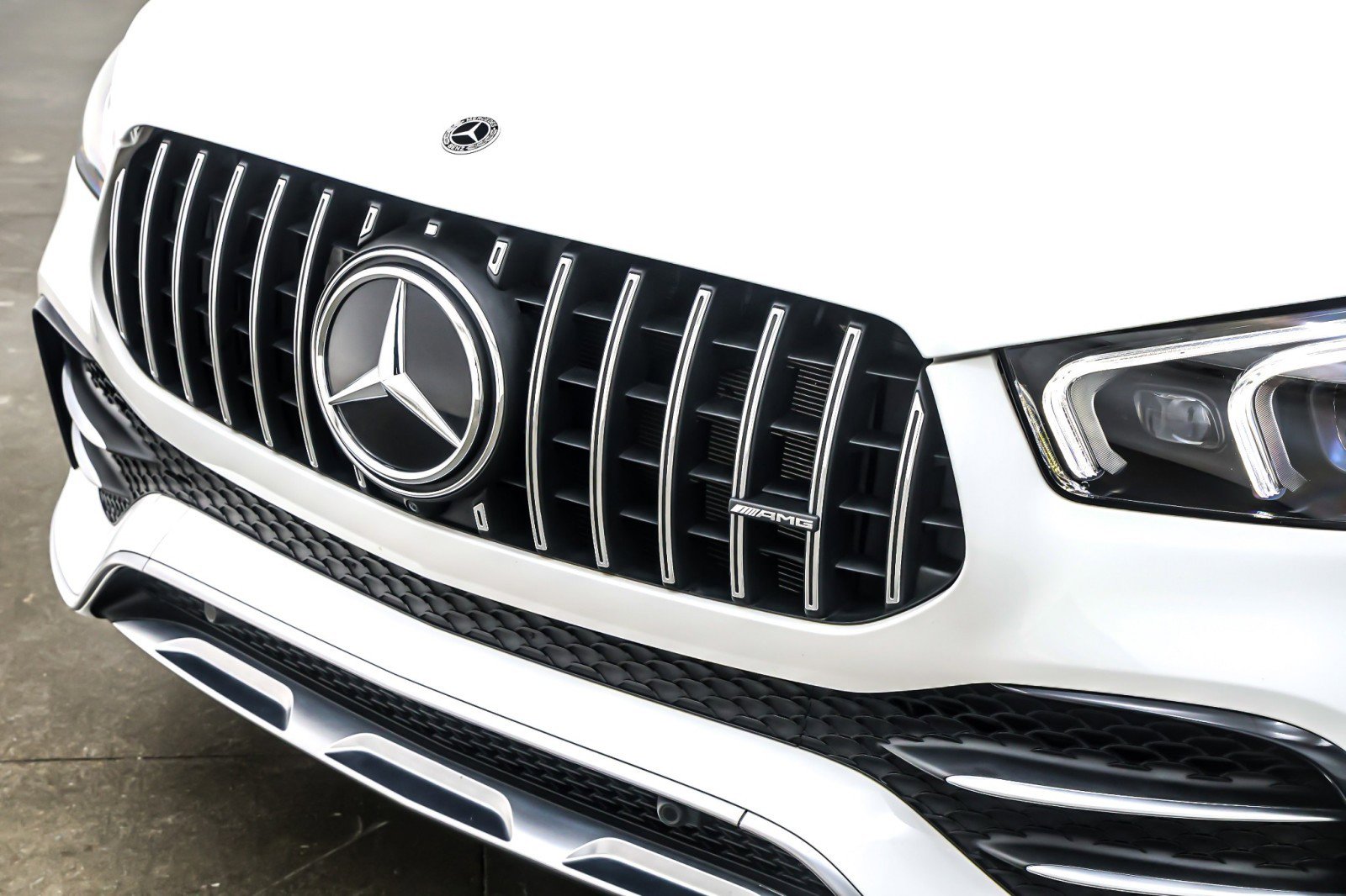 Certified 2023 Mercedes-Benz GLE 53 AMG 4MATIC image 15