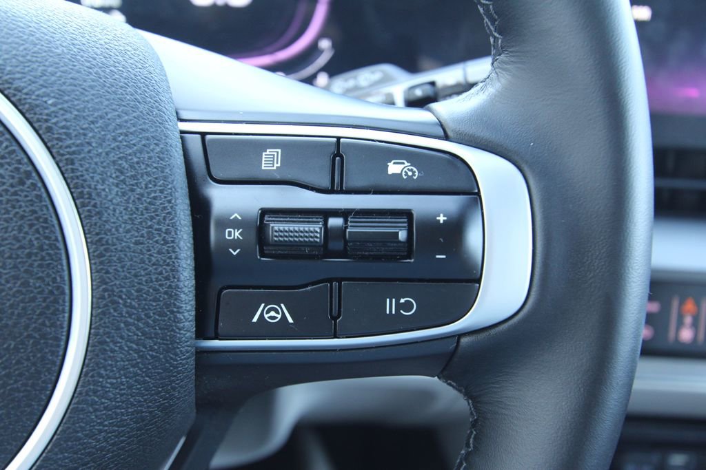 Used 2024 Kia Sportage EX image 21