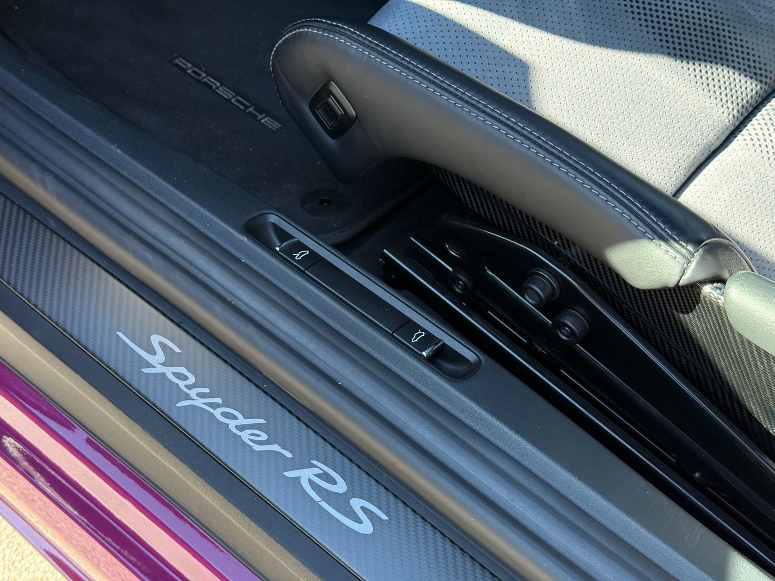 Certified 2024 Porsche 718 Boxster Spyder RS image 32