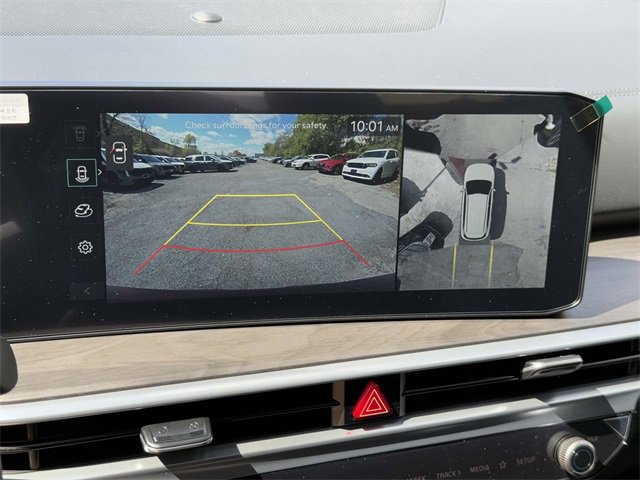 New 2025 Kia Sorento SX image 4