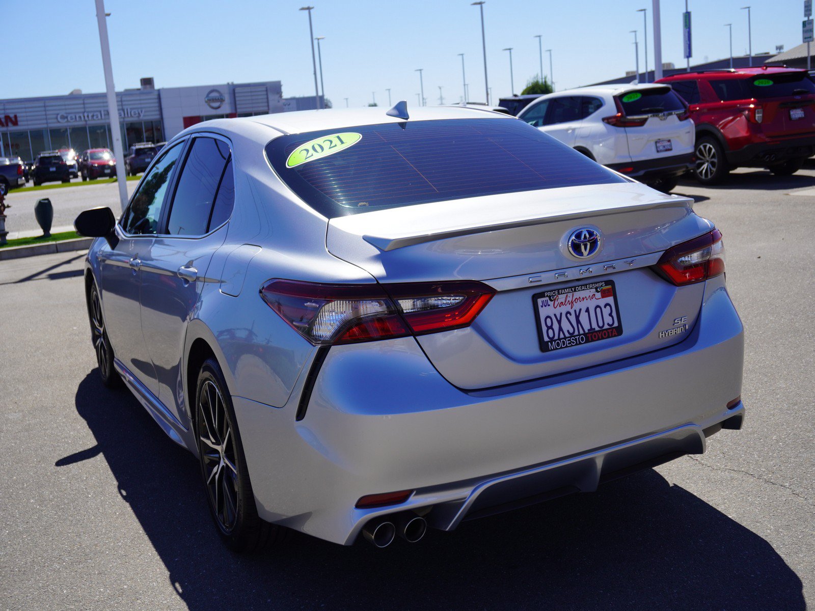 Used 2021 Toyota Camry SE FWD image 9