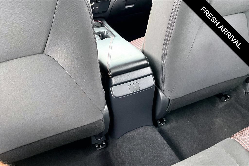 Used 2026 Nissan Sentra SR w/ Floor Mat Package FWD image 12