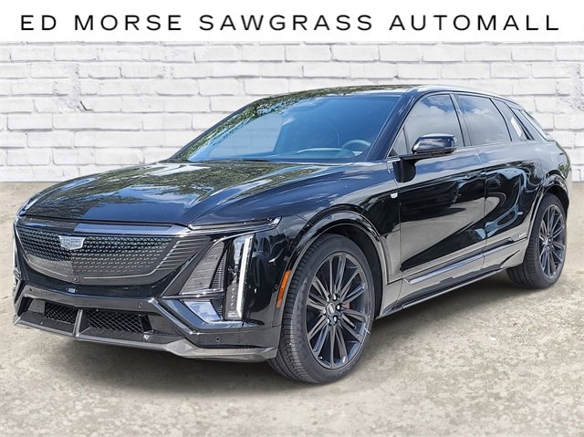 New 2026 Cadillac Lyriq V w/ Exterior Carbon Fiber Package