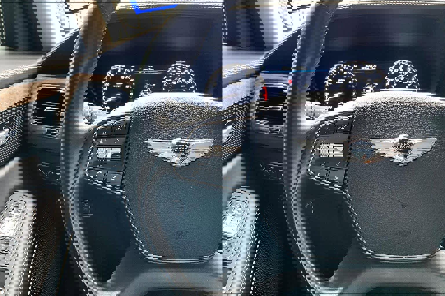 Used 2021 Genesis G90 3.3T Premium image 23