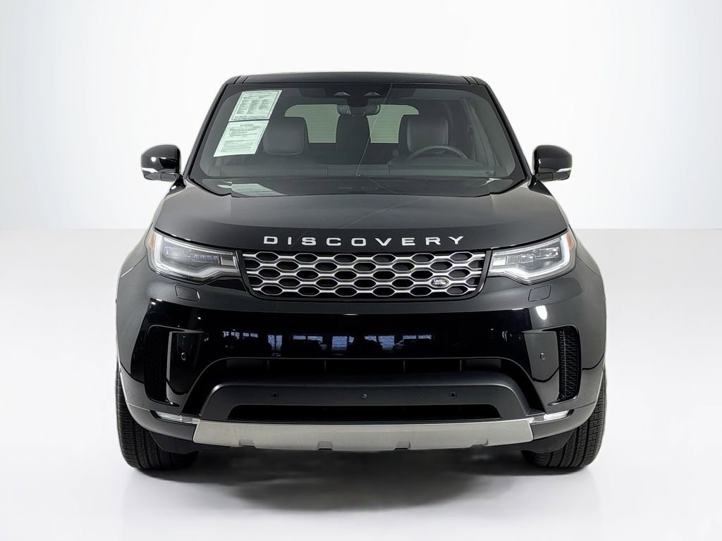 Used 2025 Land Rover Discovery S image 8