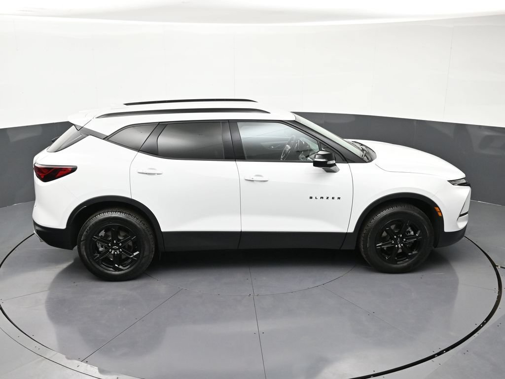 Used 2024 Chevrolet Blazer LT w/ Midnight/Sport Edition AWD/4WD image 22