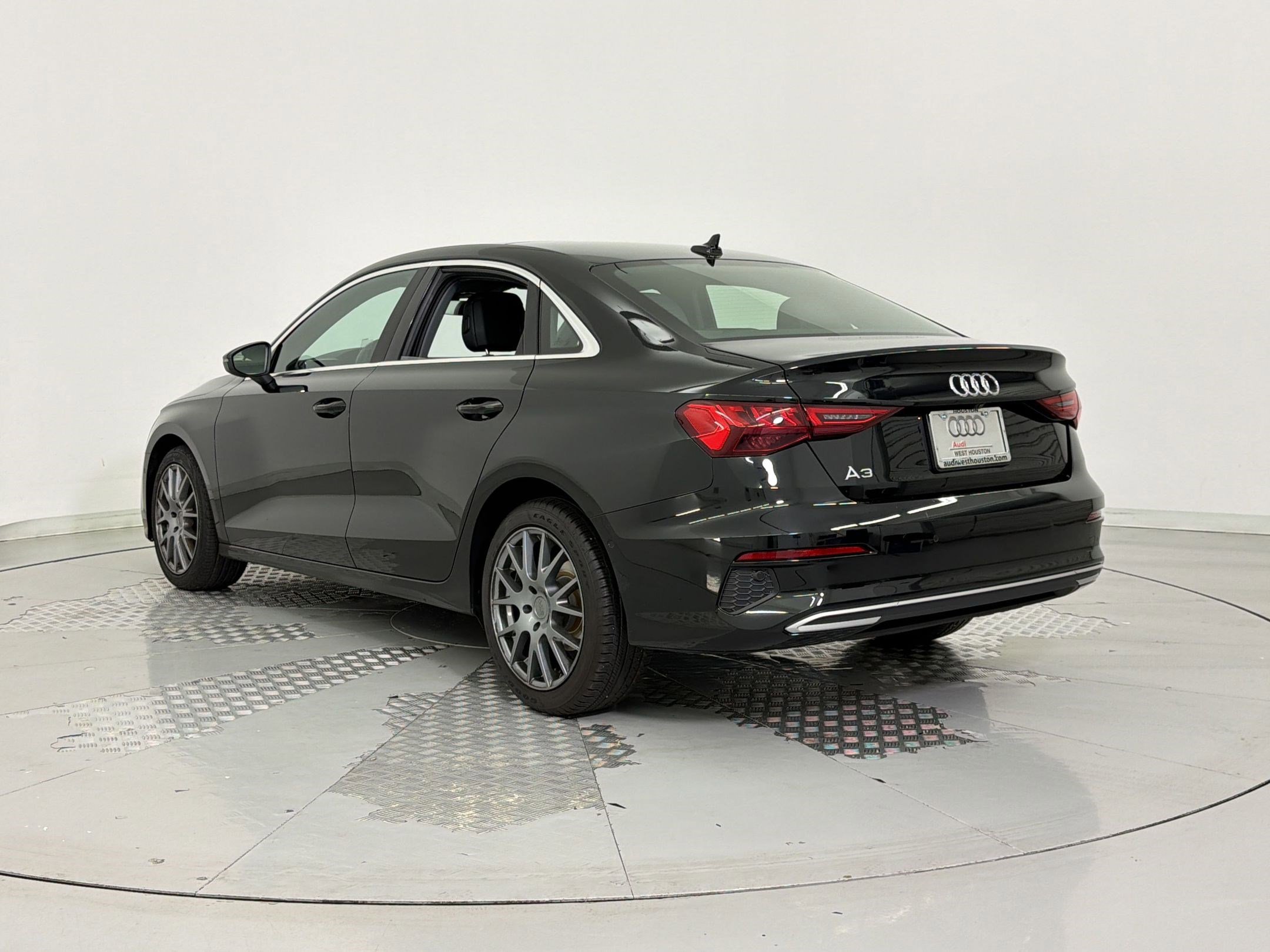 Used 2023 Audi A3 2.0T Premium w/ Convenience Package FWD image 3