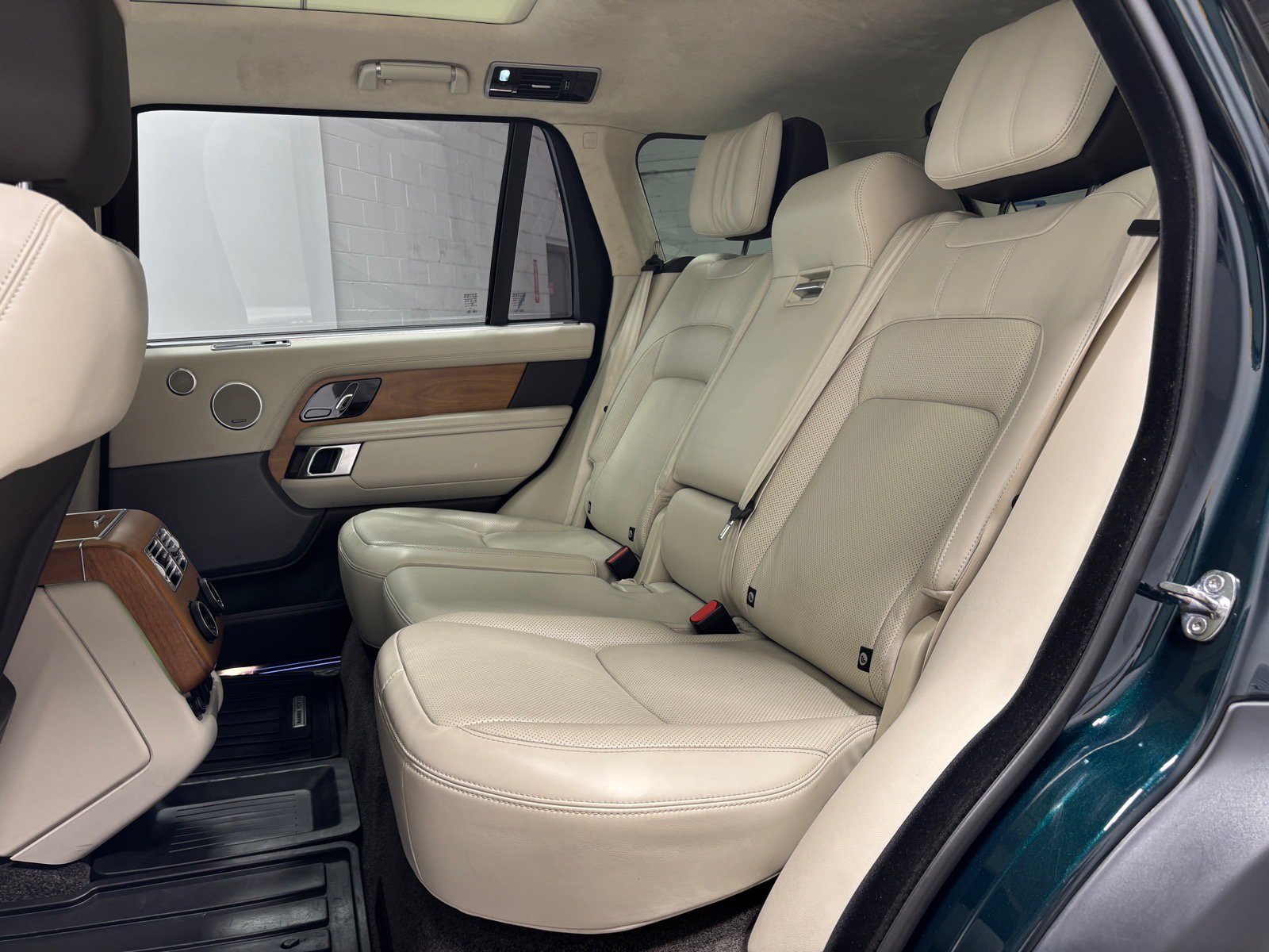 Used 2020 Land Rover Range Rover Long Wheelbase HSE AWD/4WD image 29