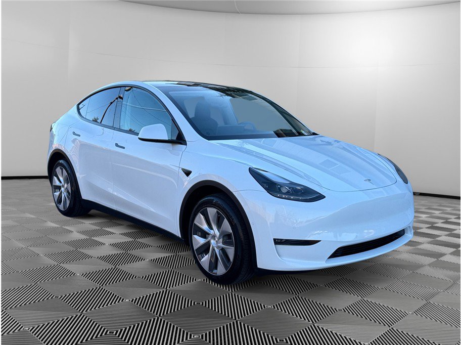 Used 2020 Tesla Model Y Long Range image 7