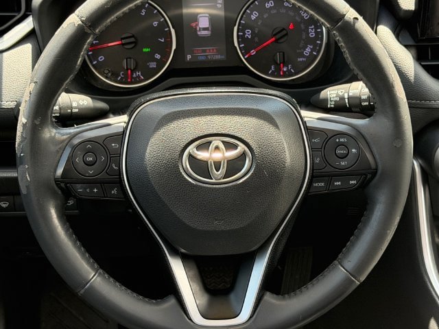 Used 2021 Toyota RAV4 XLE Premium AWD/4WD image 14