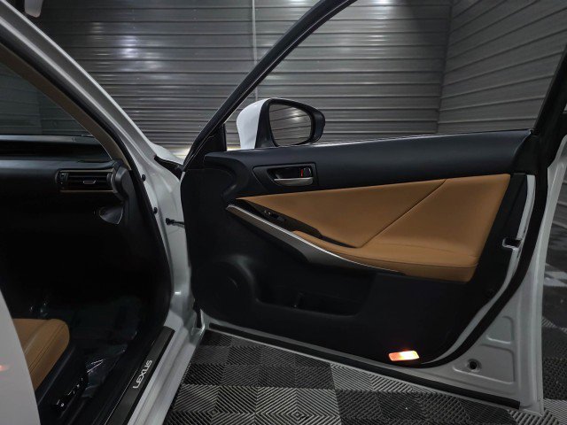 Used 2018 Lexus IS 300 w/ Comfort Package image 34