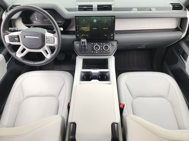 Used 2026 Land Rover Defender 110 S image 25