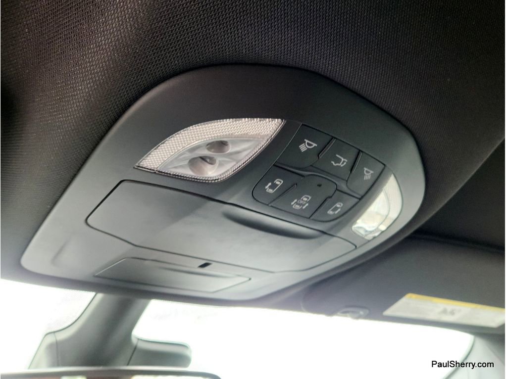 Used 2024 Chrysler Pacifica Touring FWD image 47