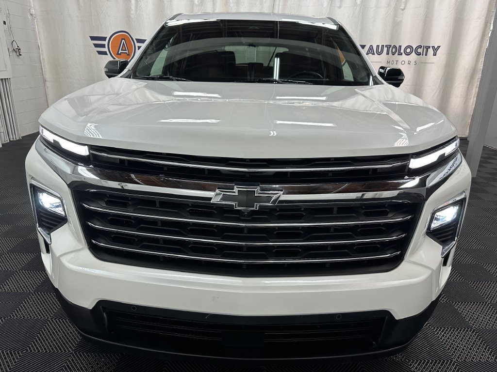 Used 2025 Chevrolet Traverse RS w/ LPO, Floor Liner Package AWD/4WD image 4