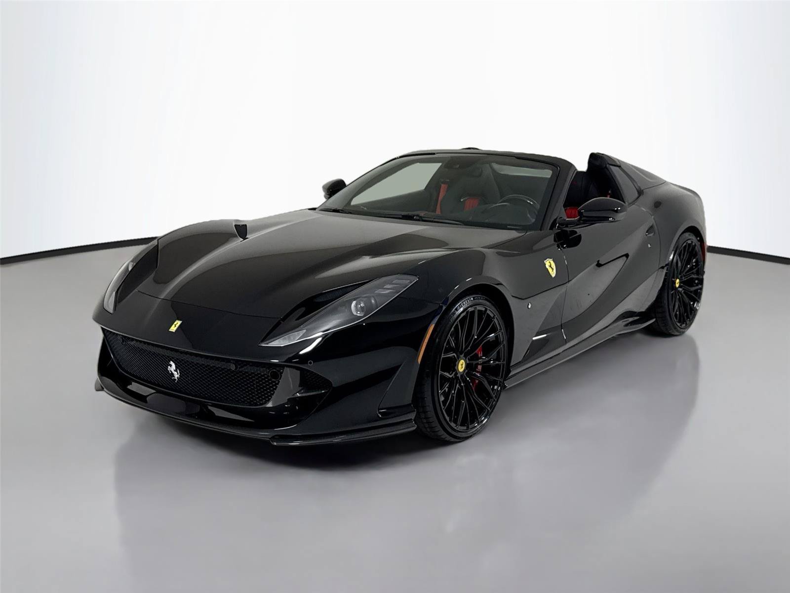 Used 2021 Ferrari 812 GTS RWD image 10