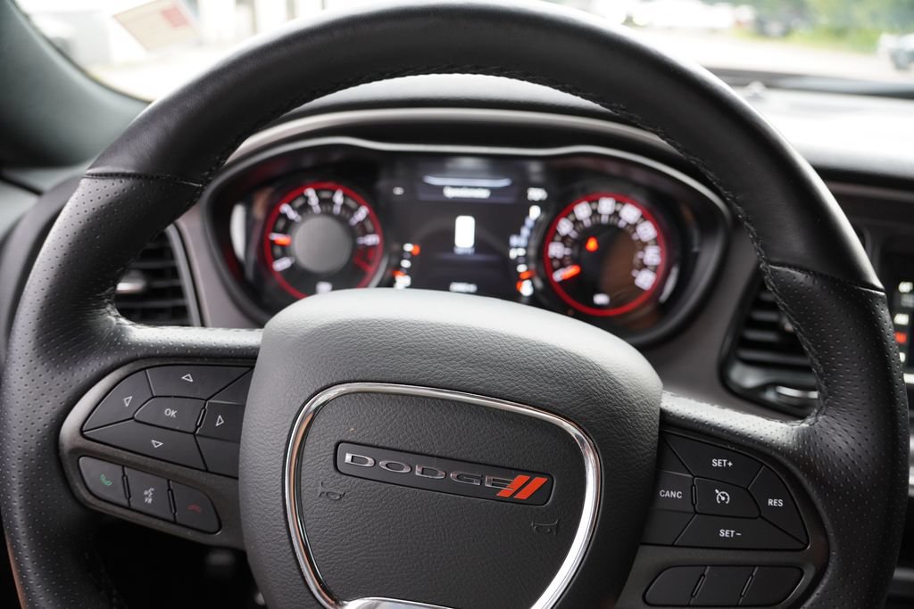 Certified 2022 Dodge Challenger SXT w/ Driver Convenience Group RWD image 20