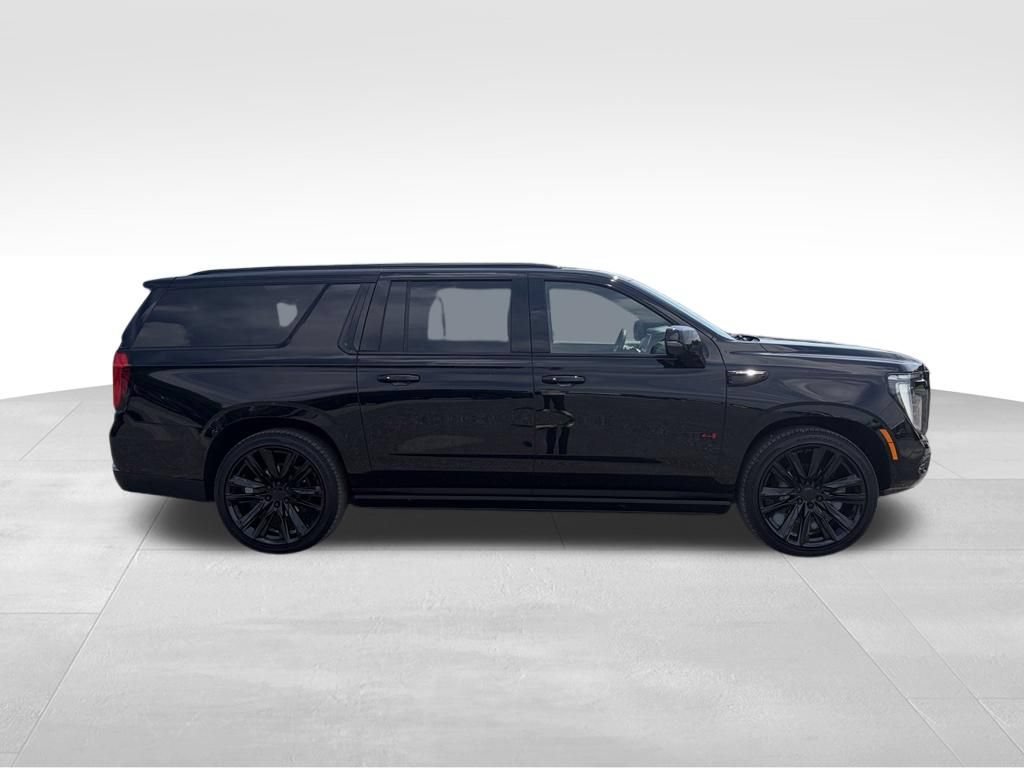 Used 2025 GMC Yukon XL AT4 Ultimate w/ LPO, AT4 Appearance Package AWD/4WD image 25