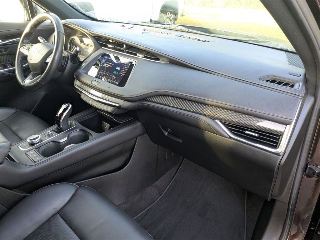 Used 2021 Cadillac XT4 Sport image 30