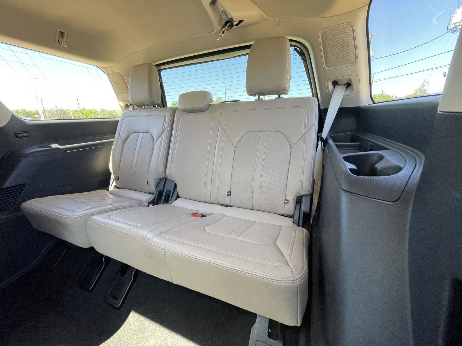 Used 2024 Ford Expedition Limited RWD image 44