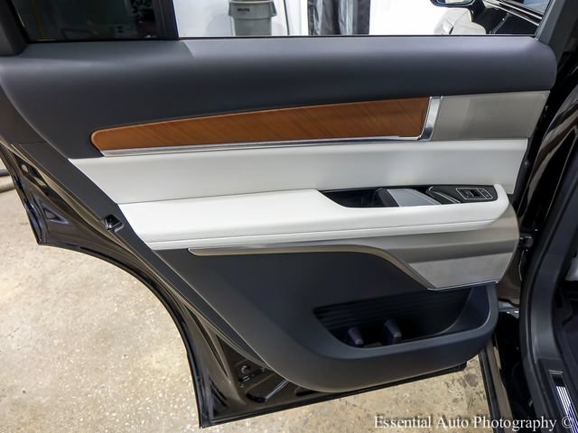 Certified 2026 Cadillac Vistiq Luxury AWD/4WD image 26