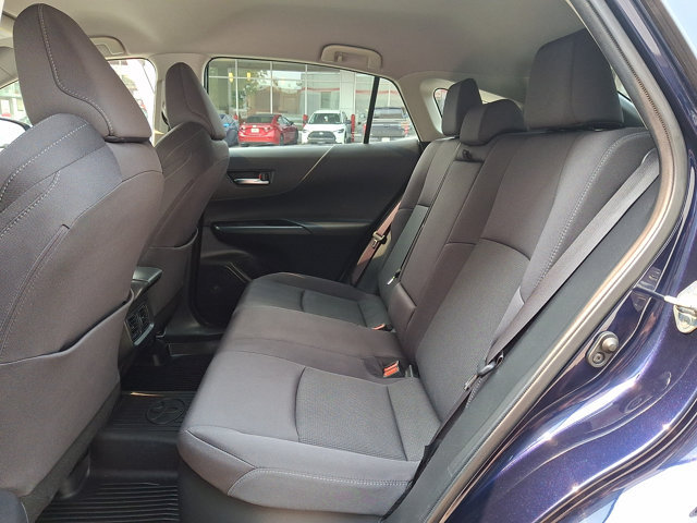 Used 2023 Toyota Venza LE AWD/4WD image 10