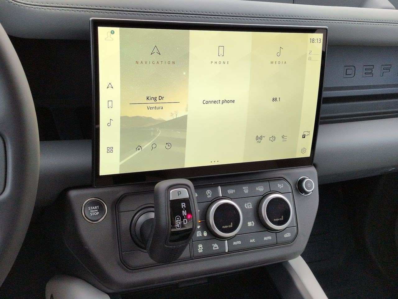 New 2026 Land Rover Defender 110 X-Dynamic SE AWD/4WD image 15