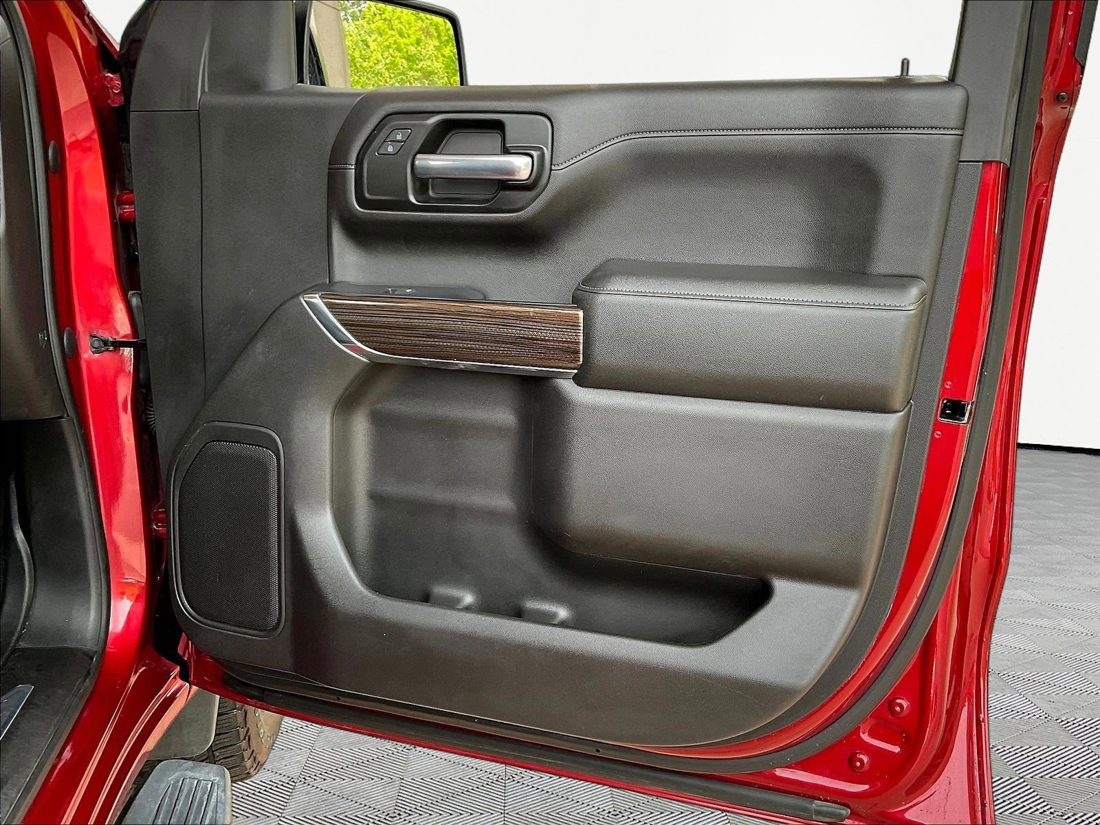 Used 2019 Chevrolet Silverado 1500 LT w/ All-Star Edition AWD/4WD image 28