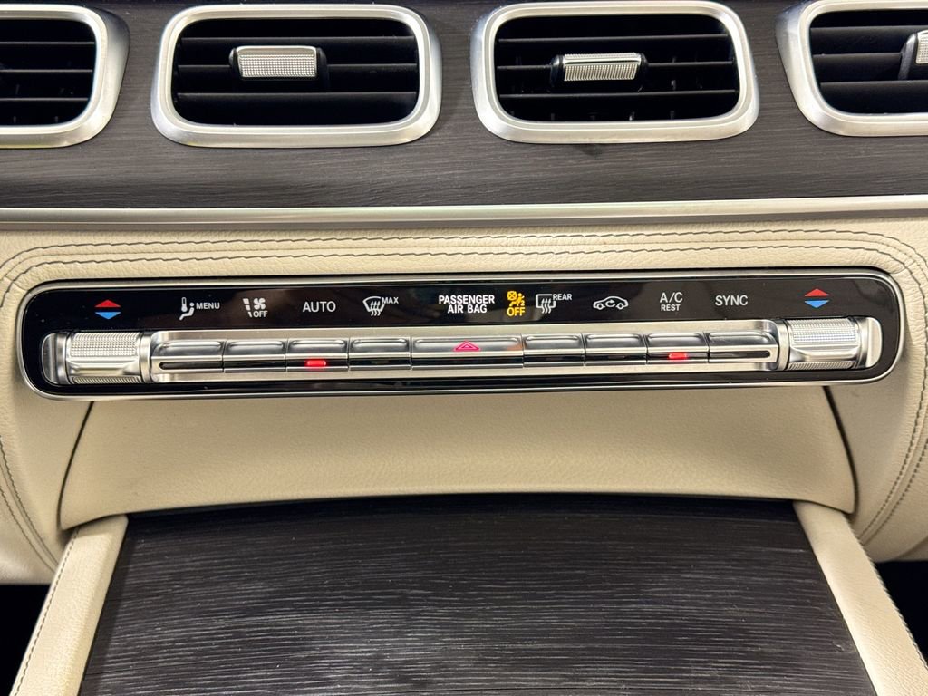 Used 2021 Mercedes-Benz GLS 580 4MATIC image 16