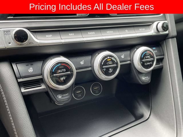 Used 2023 Genesis G70 2.0T AWD/4WD image 31