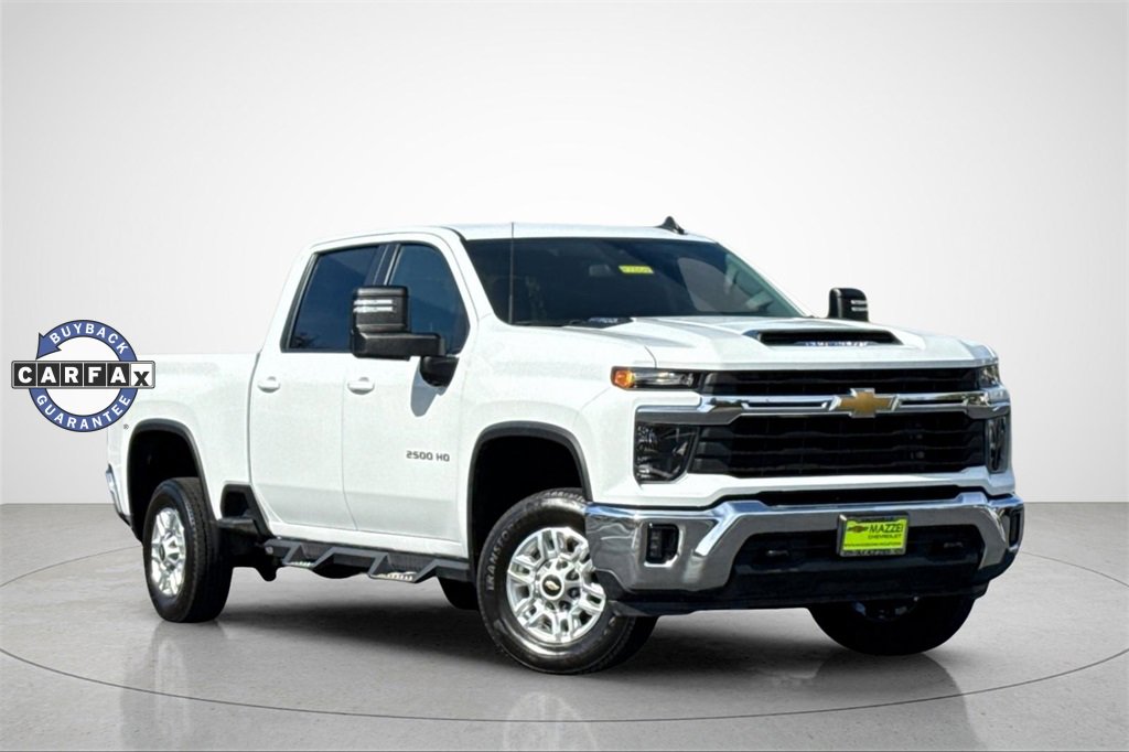 Used 2024 Chevrolet Silverado 2500 LT w/ Convenience Package image 2