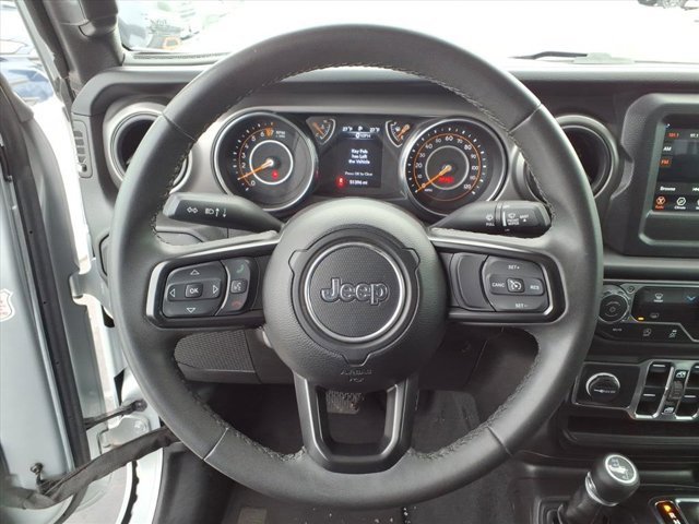 Used 2023 Jeep Gladiator Sport image 19