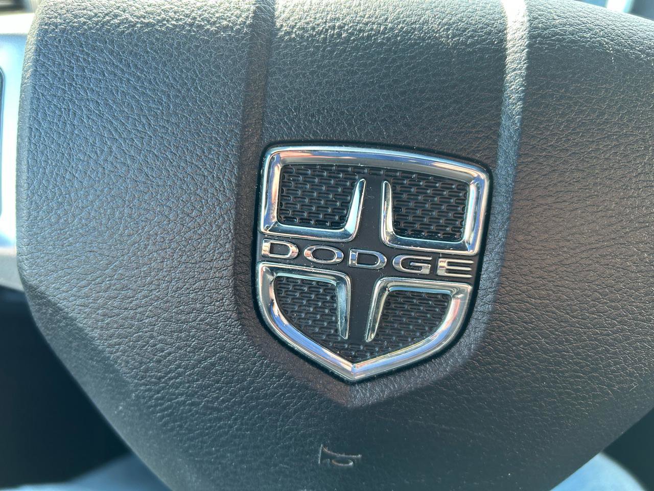 Used 2015 Dodge Grand Caravan SXT w/ Blacktop Package image 19