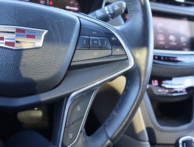 Used 2017 Cadillac XT5 Premium Luxury image 25