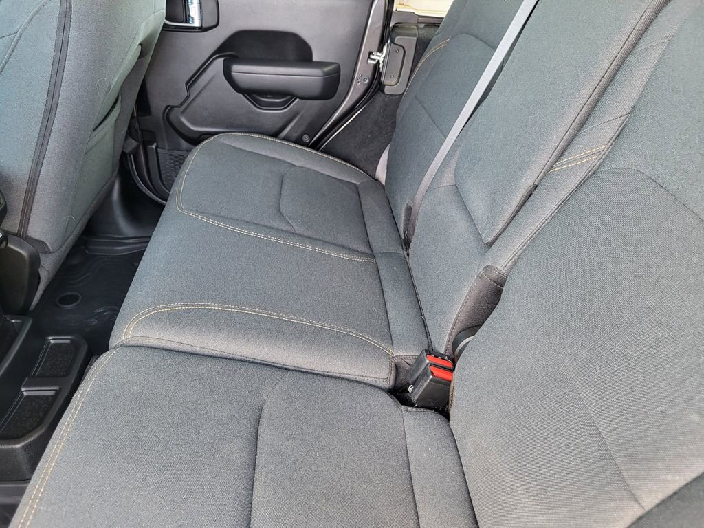 Used 2024 Jeep Wrangler Unlimited image 30