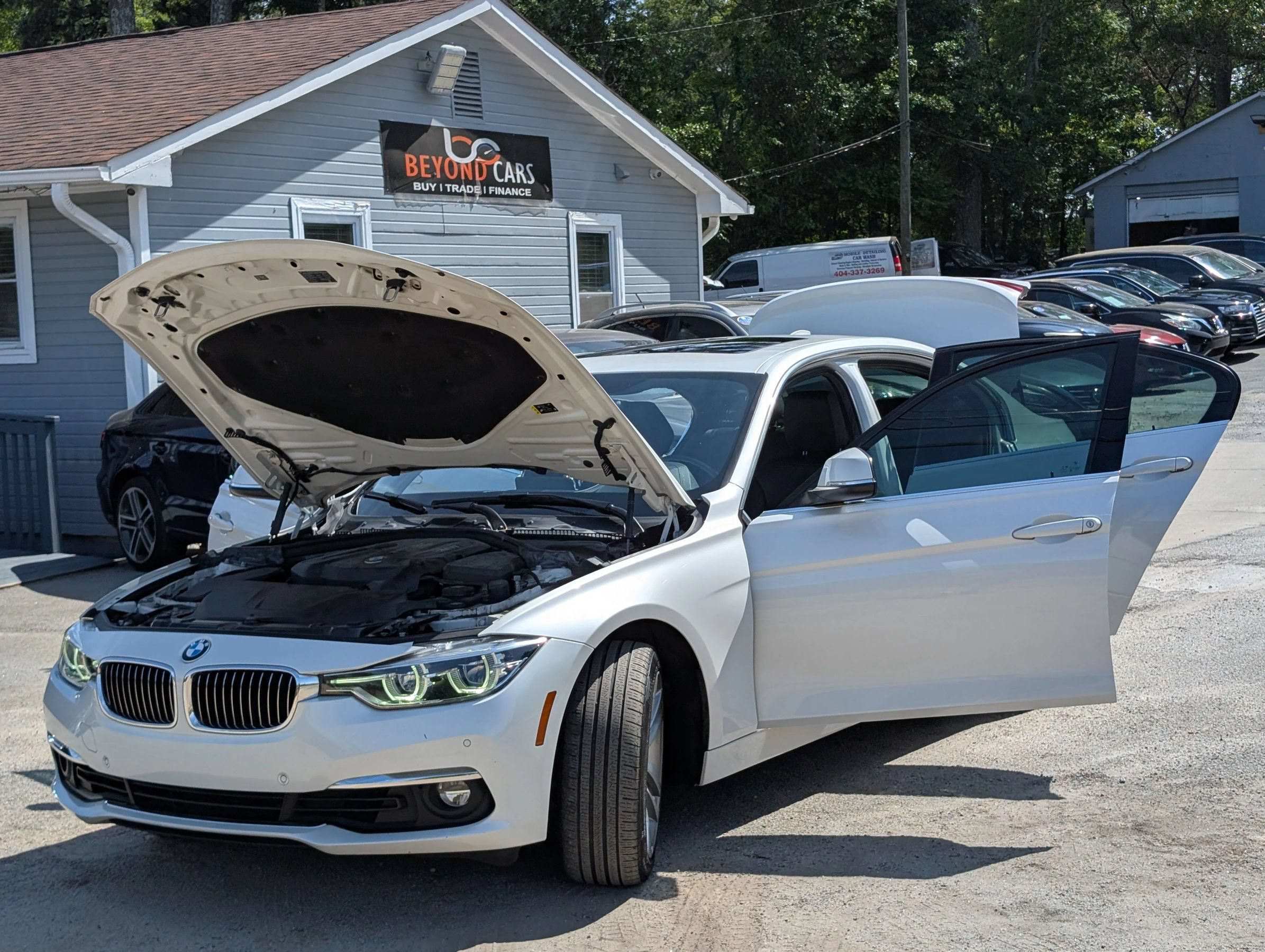 Used 2018 BMW 330i Sedan RWD image 10