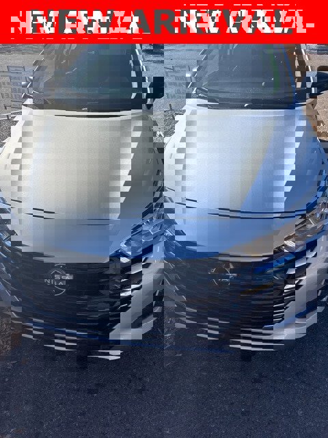 Used 2024 Nissan Versa S image 2