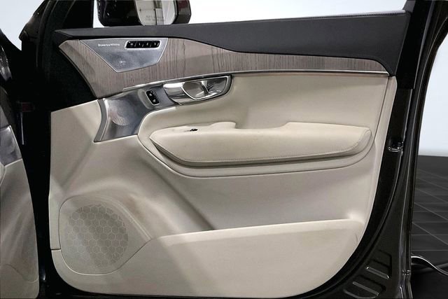 Certified 2023 Volvo XC90 B6 Ultimate w/ Lounge Package image 25