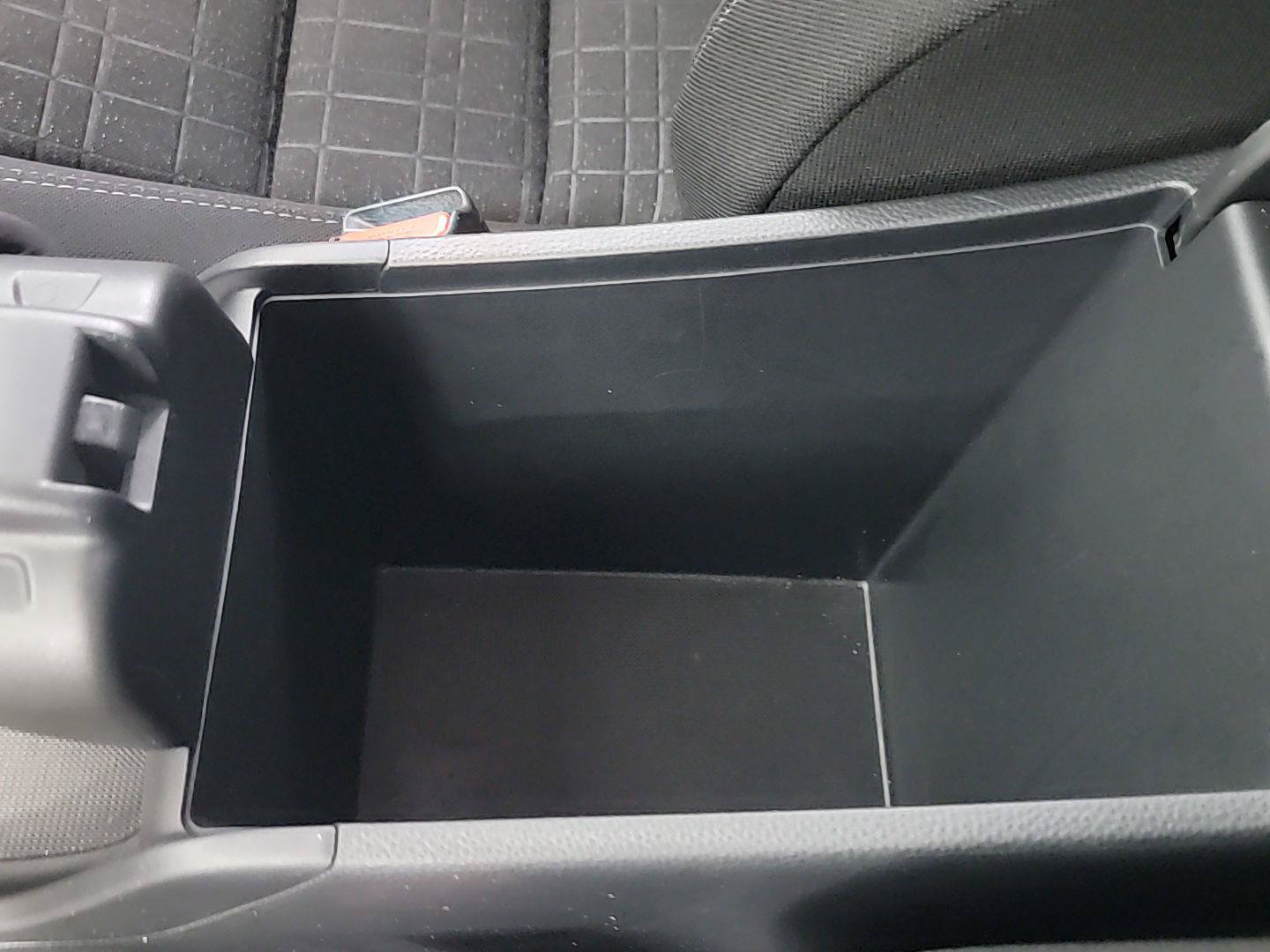 Certified 2024 Honda HR-V LX image 33